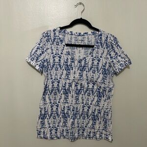 SONOMA | The Everyday Tee. Blue and White Patterned Short Sleeve Tee